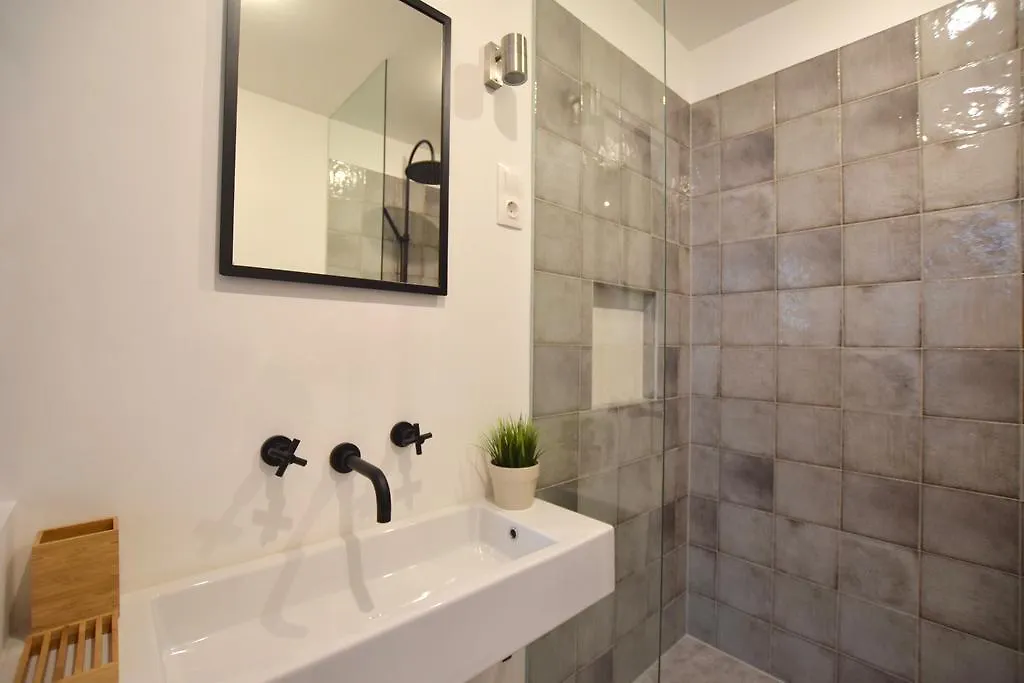 Luxury Apartment By Hi5 - Bajcsy Suite Budapest