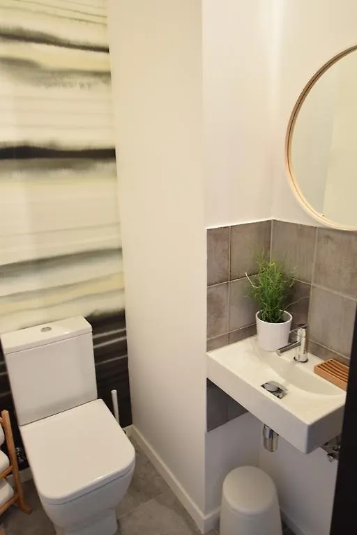 Luxury Apartment By Hi5 - Bajcsy Suite Budapest 0*,  Hongrie