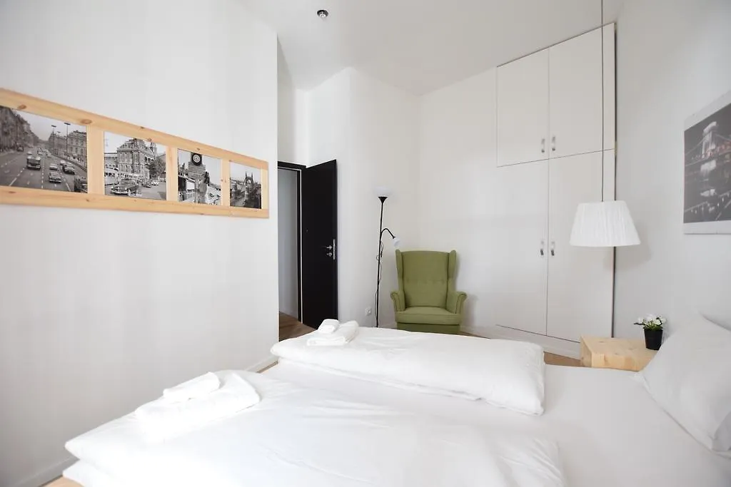 Luxury Apartment By Hi5 - Bajcsy Suite Budapest Hungría